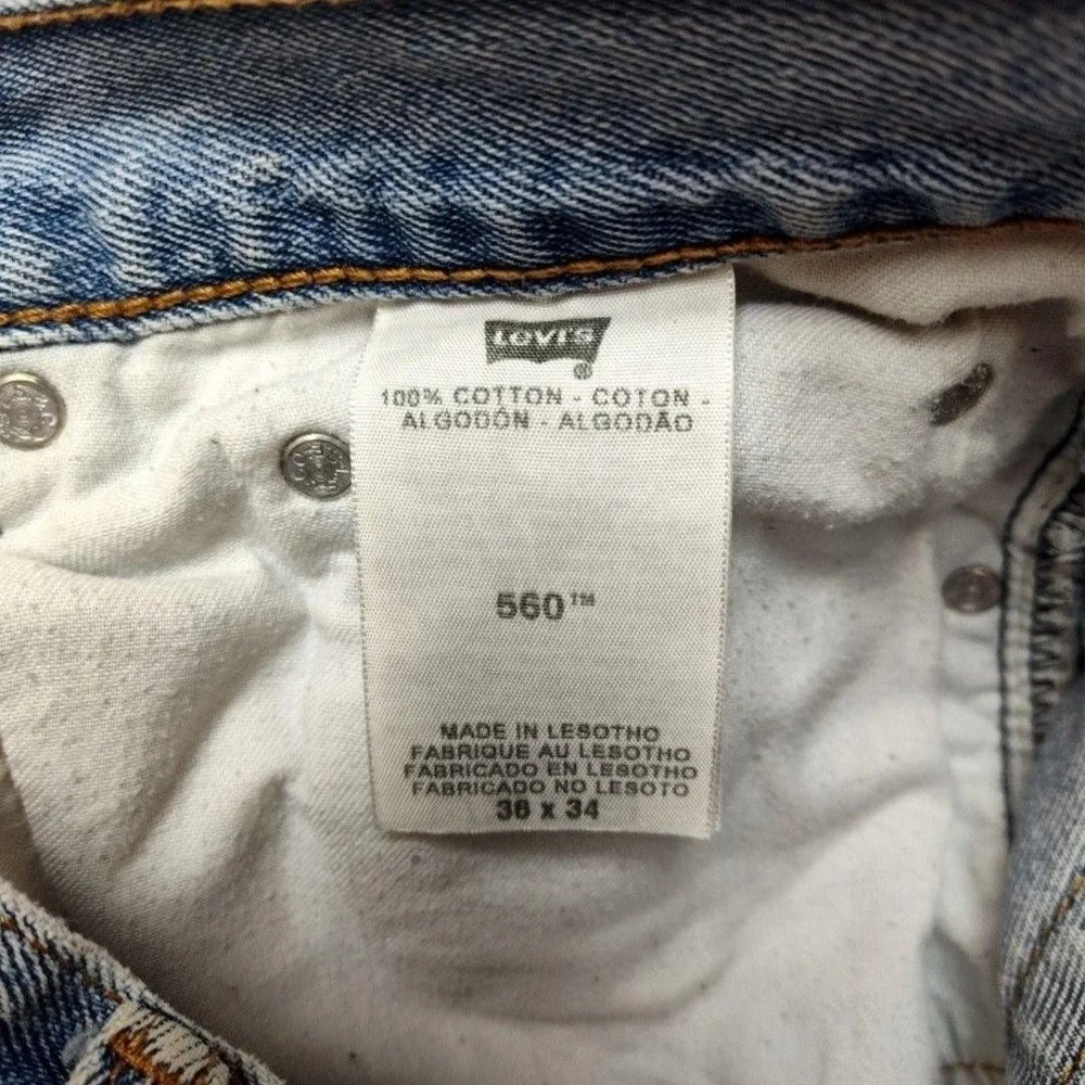 Levis levis 560